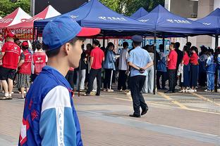 多少有些夸张？斯卢茨基评价上海：龙飞街上，地球50年后的样子